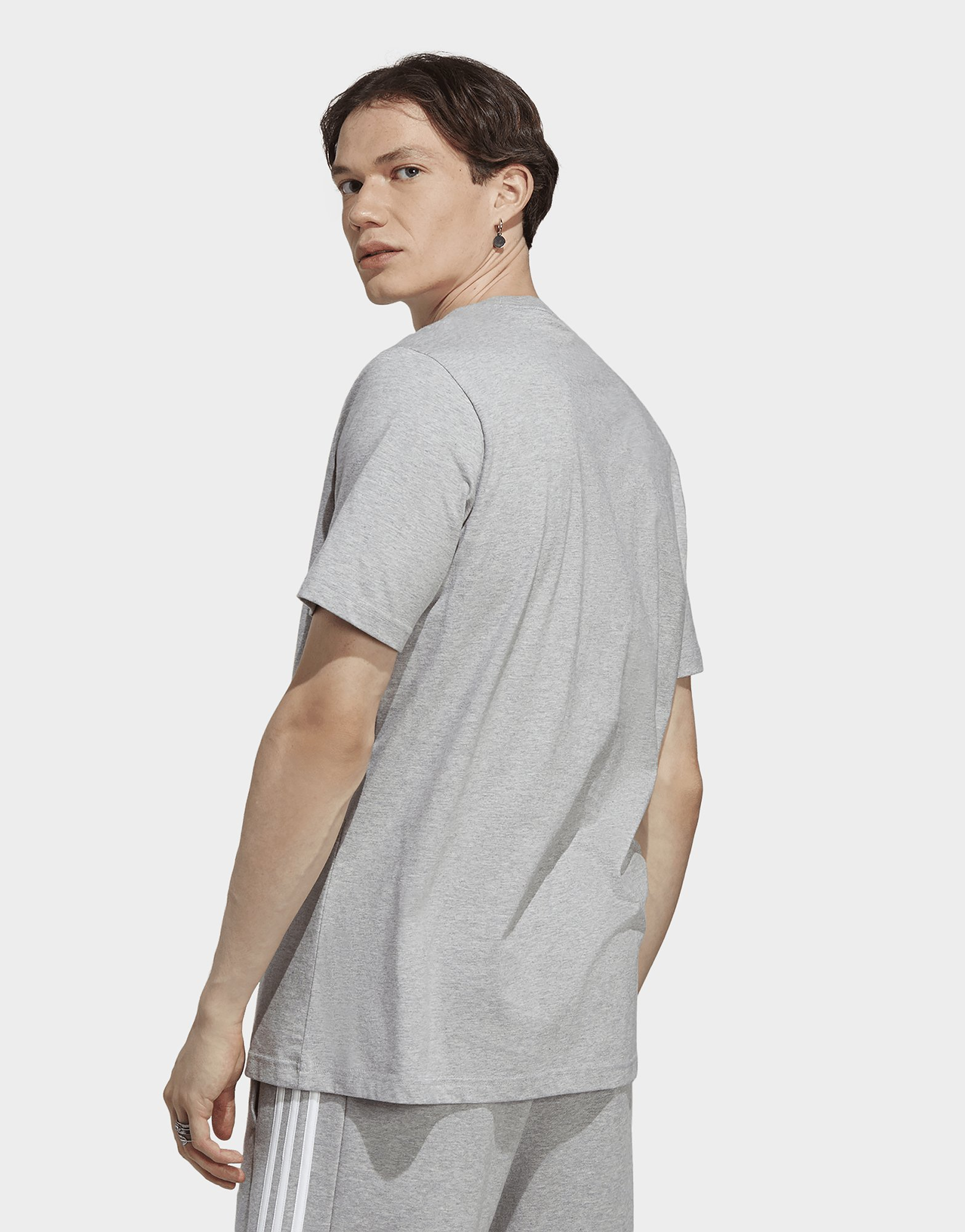 adidas T-shirt en jersey à petit logo brodé Essentials