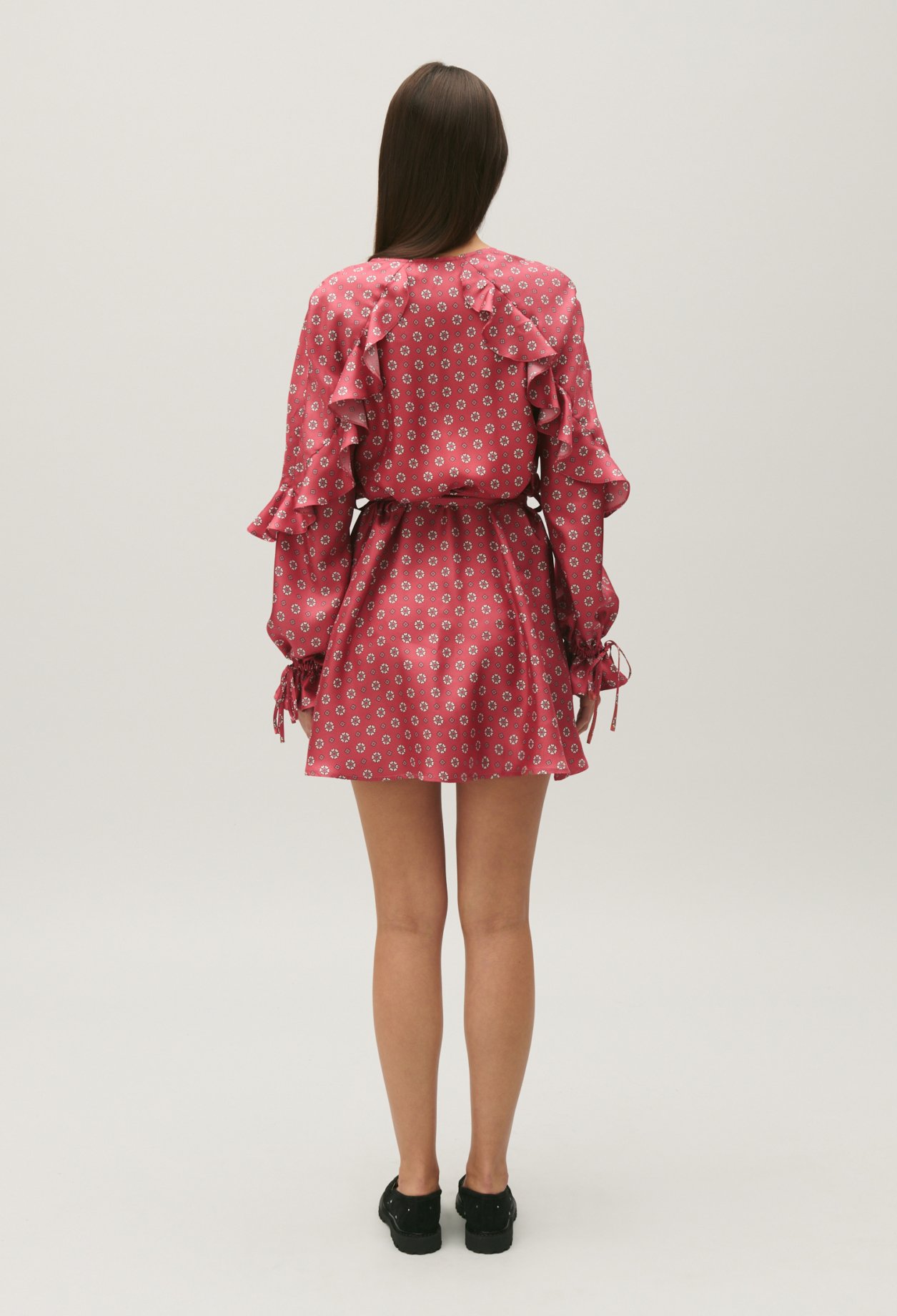 Robe courte satinee imprimee