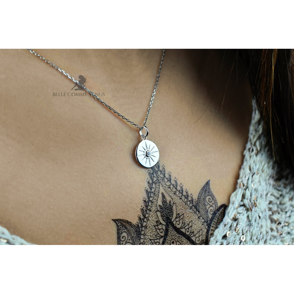Collier médaille soleil oxyde de zirconium Argent 925 Rhodié