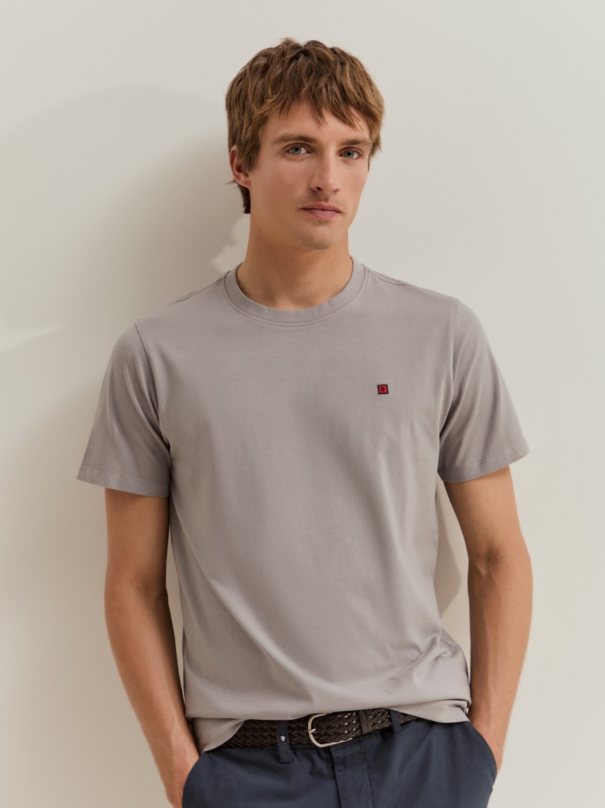 T-shirt básica de algodão