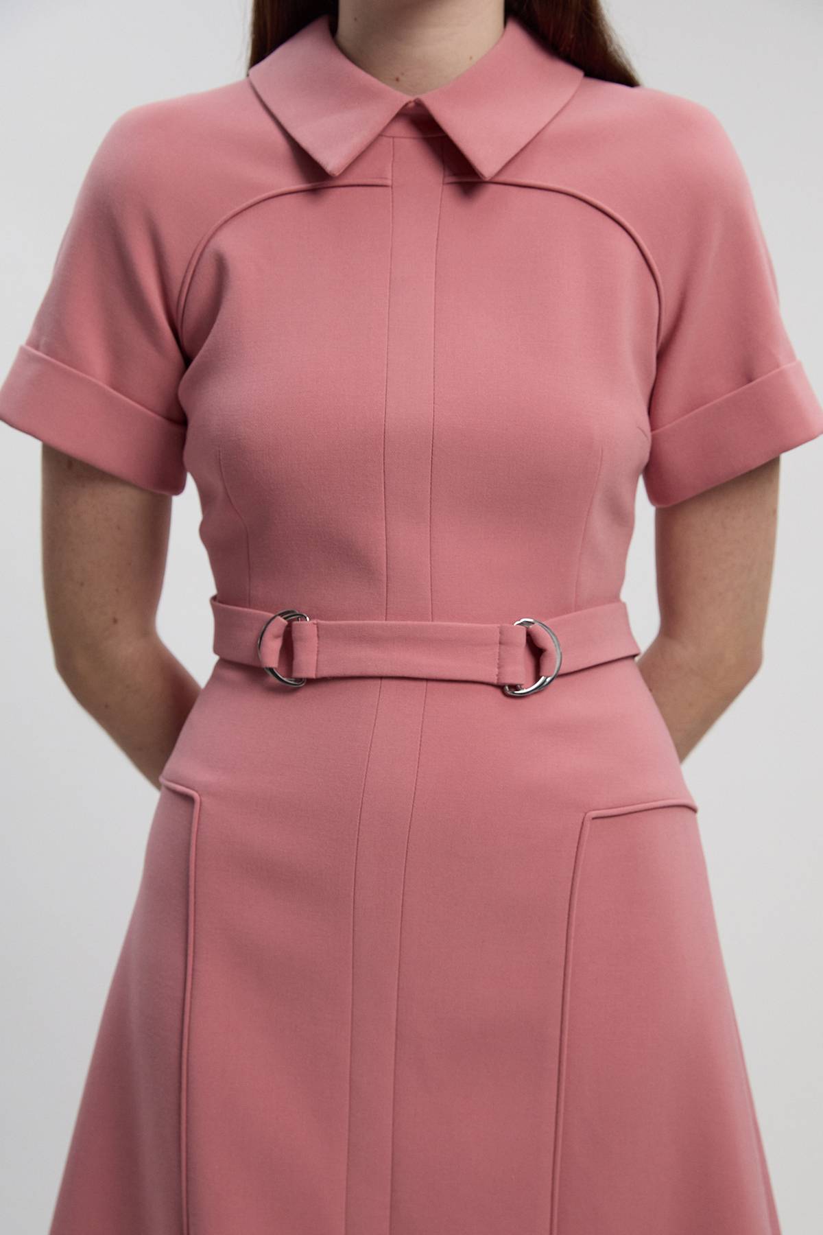 KarenMillen Robe Midi Évasée à Détail Patte en Stretch Compact Petite Taille