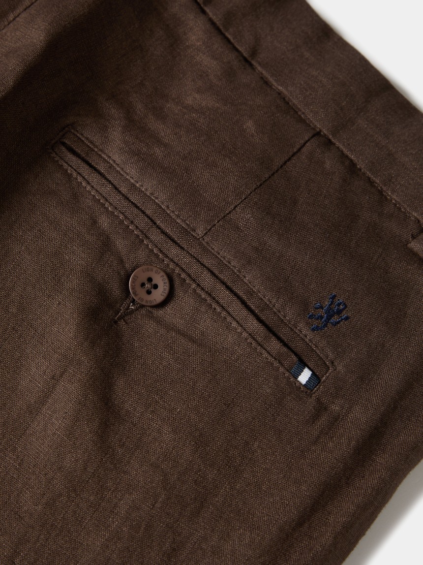 Calças chino regular fit em linho