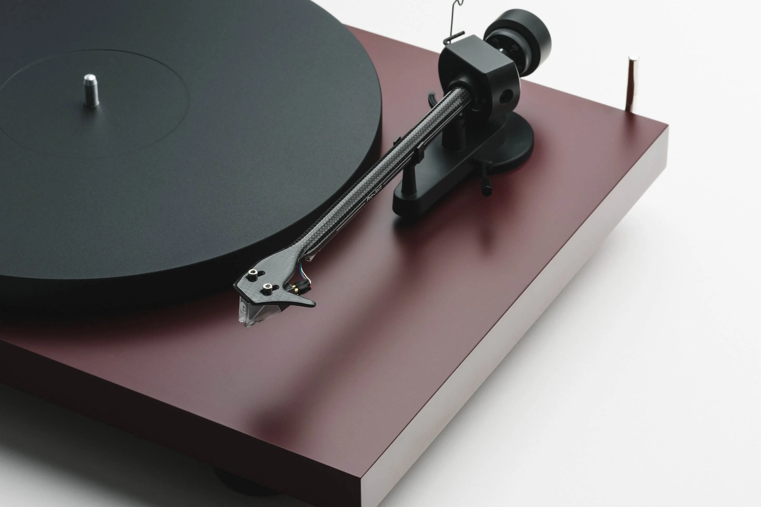 Pro-ject Debut Carbon Evo II Bordeaux satiné Platines vinyle hi-fi