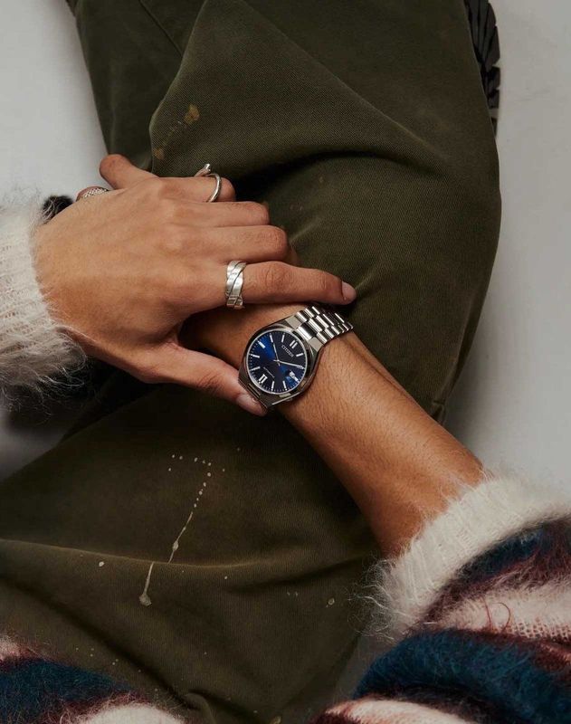 Klassiek Horloge - Zilver - Roestvrij Staal - Blauw Wijzerplaat - Kalenderfunctie