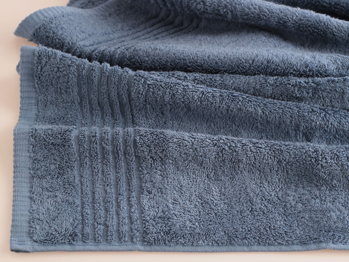 PHLOX Supreme 70 x 140 cm set van 4 handdoeken - ijsblauw