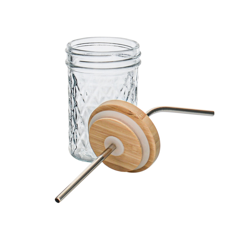Verre à cocktail avec paille