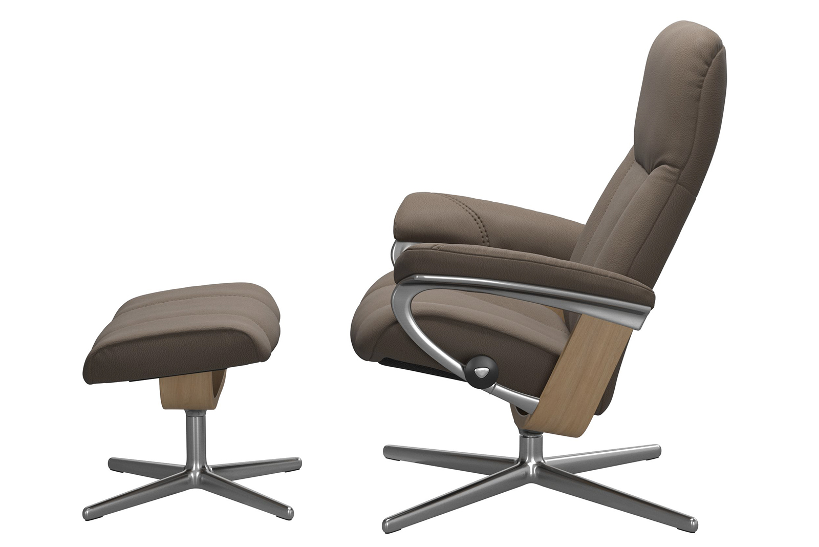 Consul lenestol m/krakk I hud Batick Mole med Cross Polert understell og eik detaljer. Medium stol med krakk.