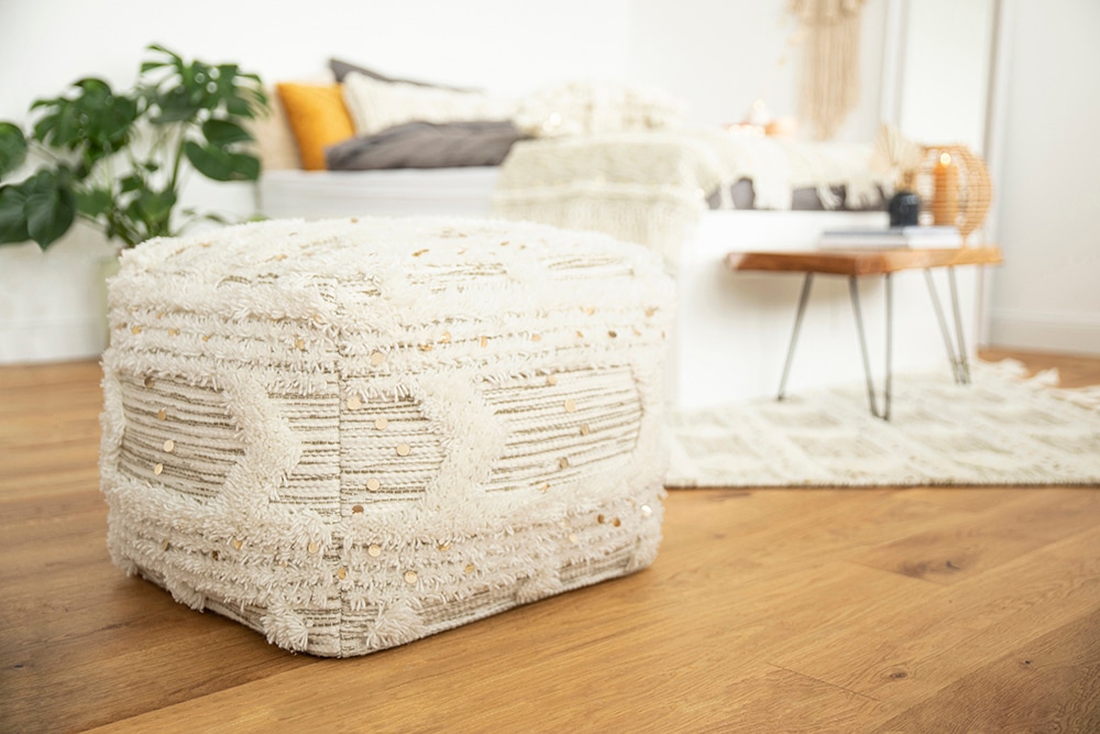 Kayoom Pouf »Bohist 425 50cm x 50cm,   Strukturen mit Fransen und Quasten« 1 Stk. tlg. handgefertigt, Unikat, sehr gut kombinierbar, vielfältig im Einsatz