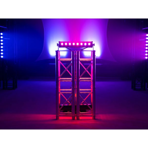 Eurolite LED IP T-Bar 8 QCL Bar