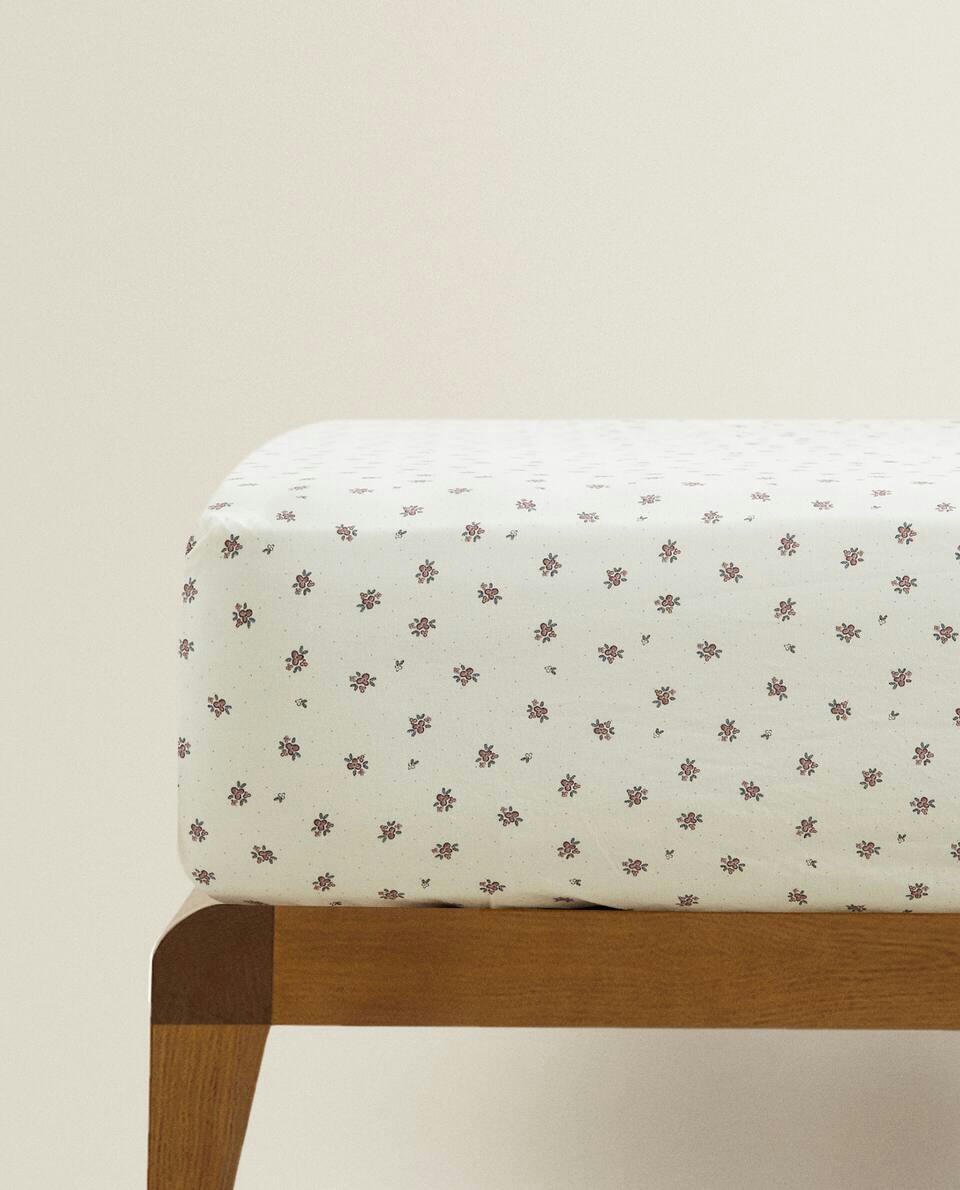 Lençol de elástico infantil com estampa de buquê