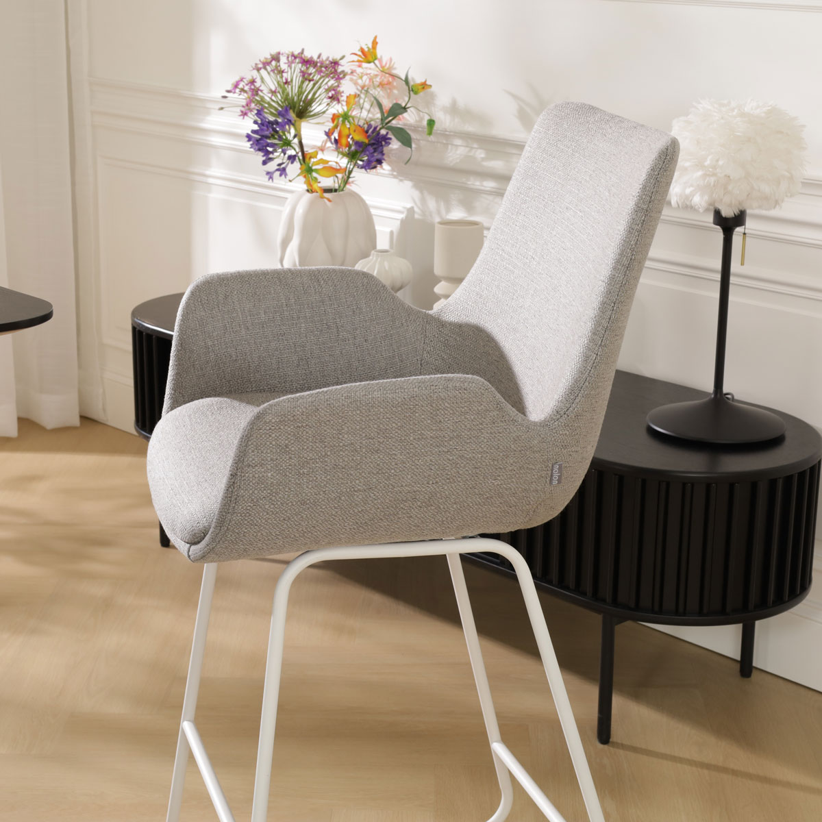 Barkruk Nino-Eef warm grijs - wit onderstel - 65 cm