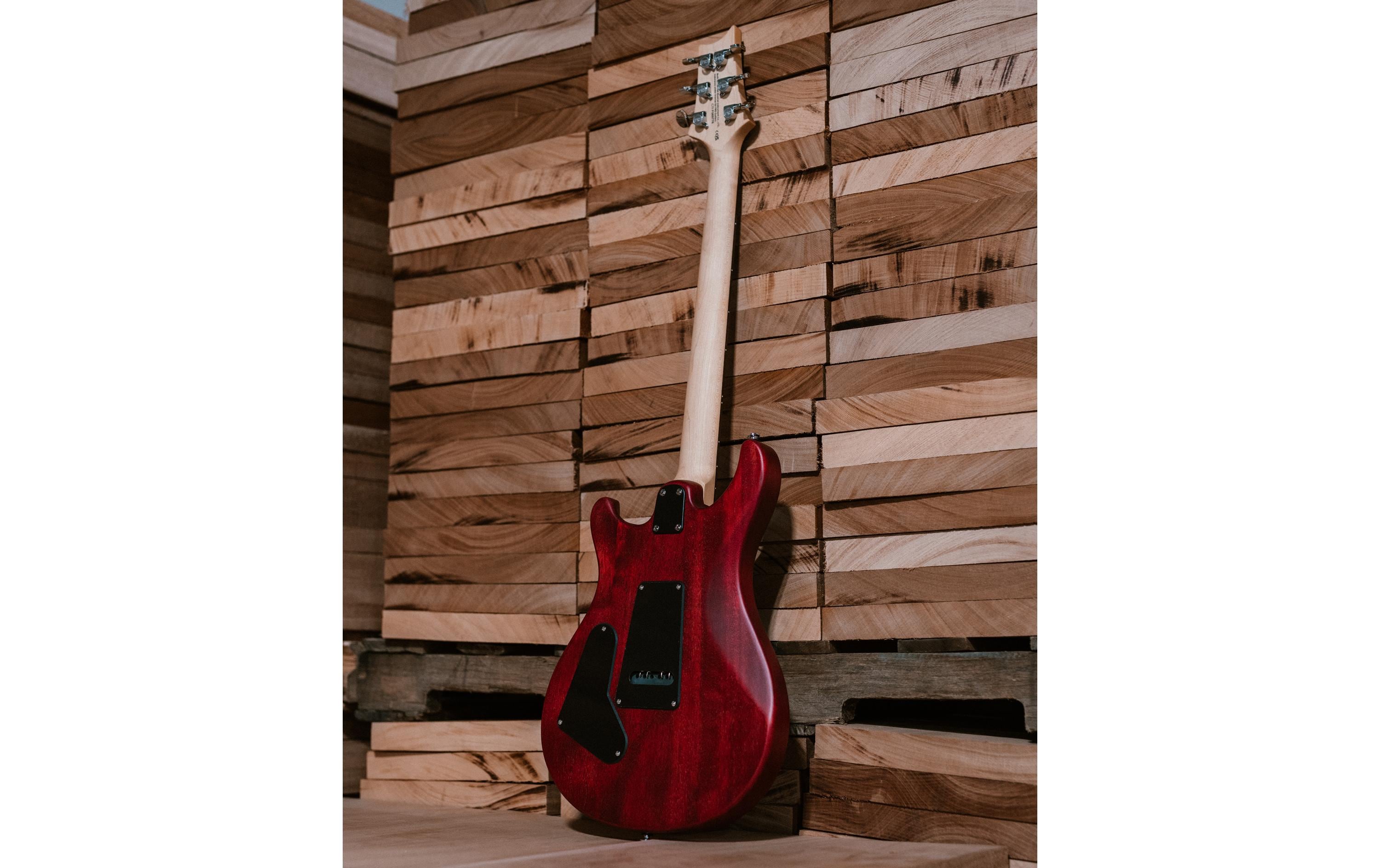 E-Gitarre SE CE 24 Standard Satin Vintage Cherry<br>Moderne Ausgabe der Allzweck-Gitarre