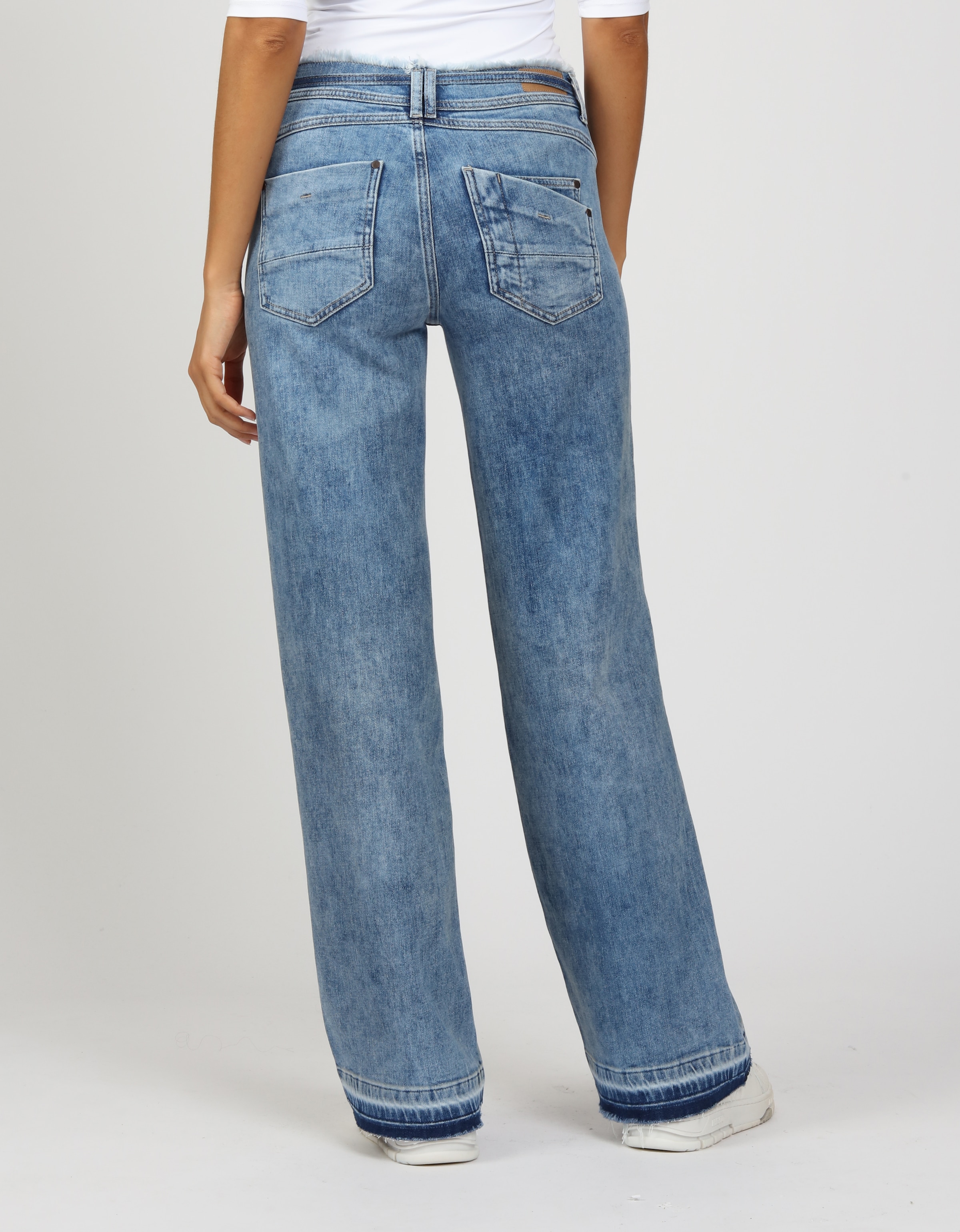 GANG Weite Jeans »94AMELIE WIDE FIT«, mit Fransen an Saum und Bündchen