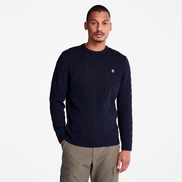 Suéter Phillips Brook de malha trançada para homens na cor azul marinho.