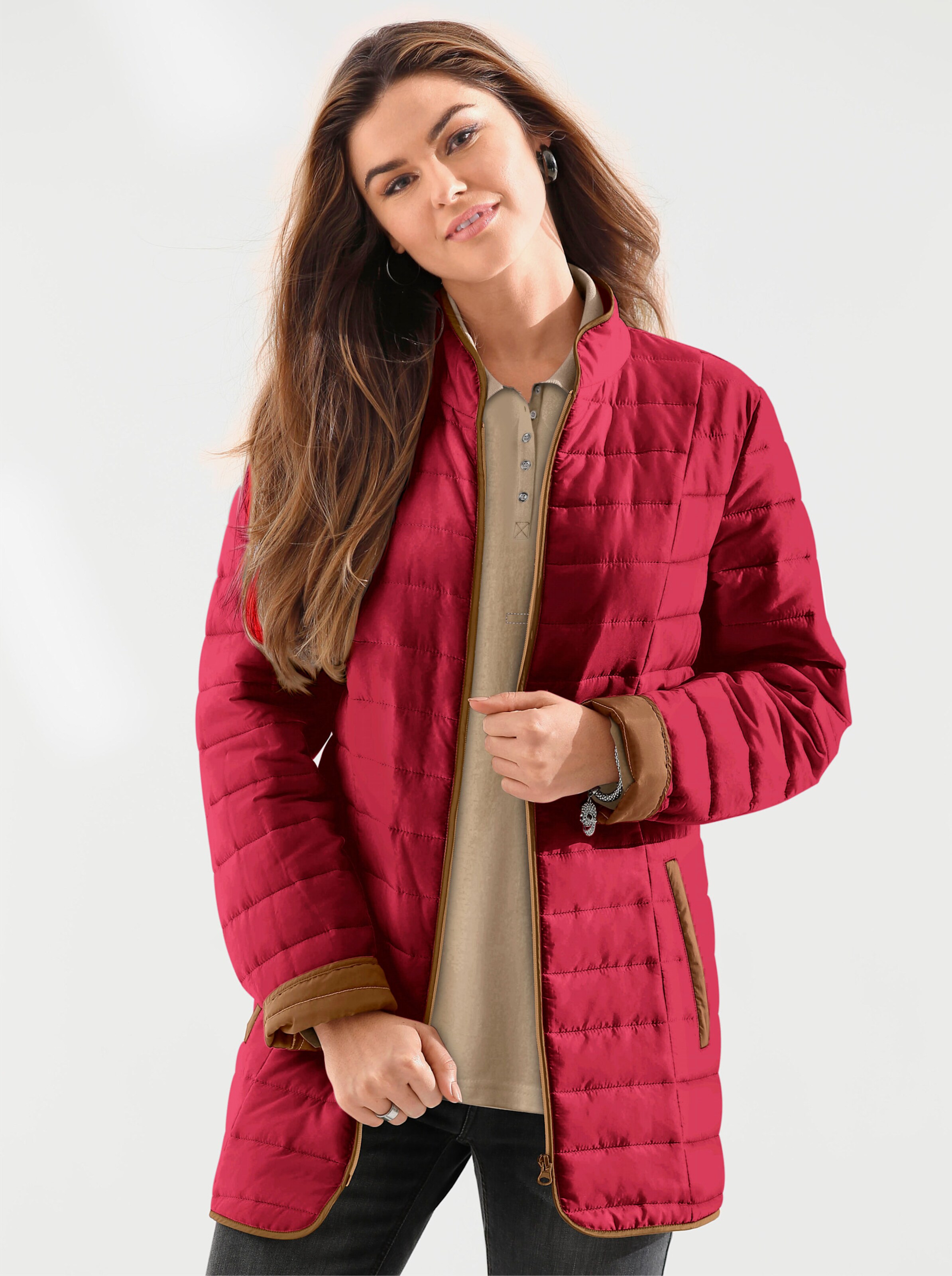 Steppjacke mit kontrastfarbigem Futter