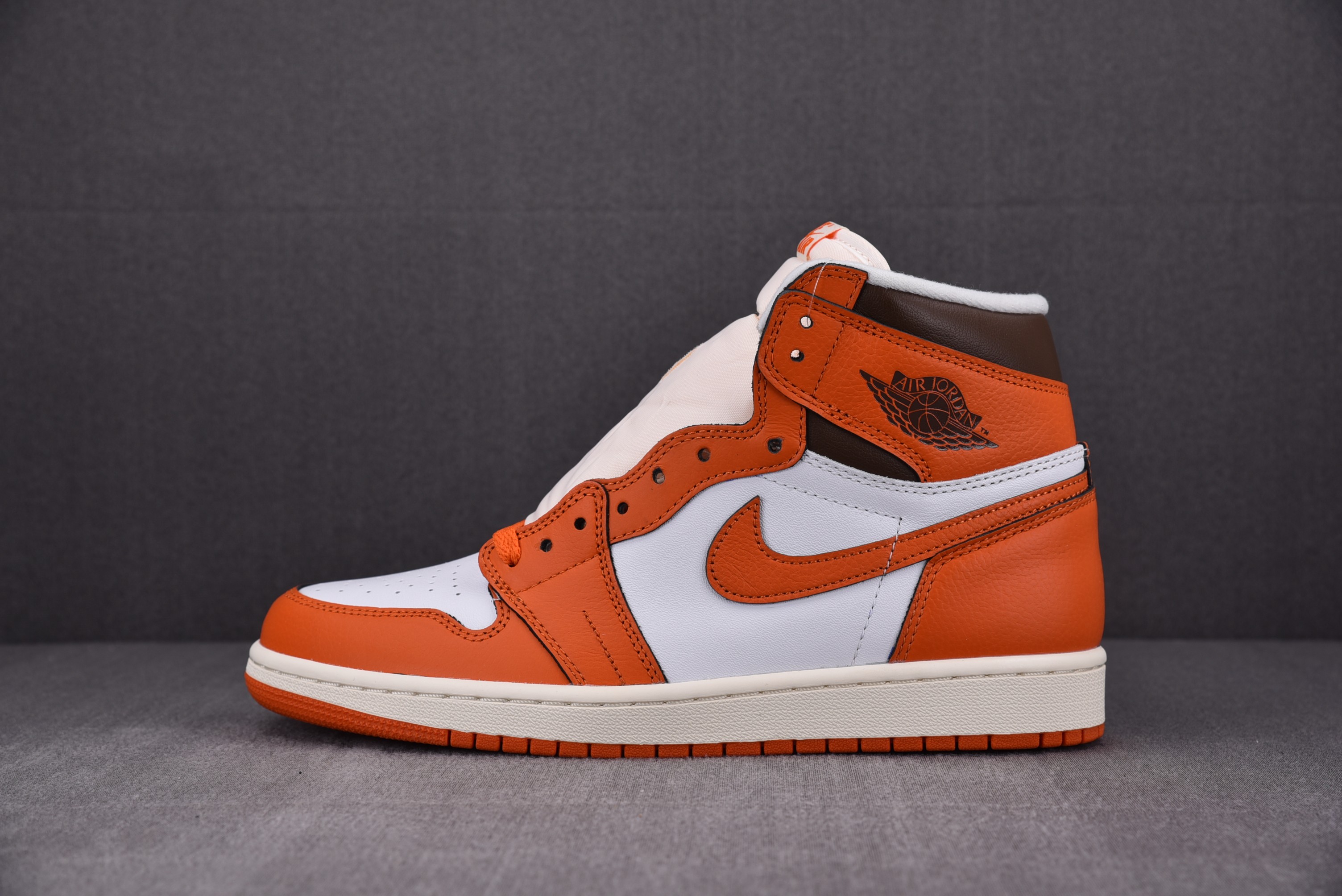 Jordan 1 Retro High OG Starfish (Women Size!!)