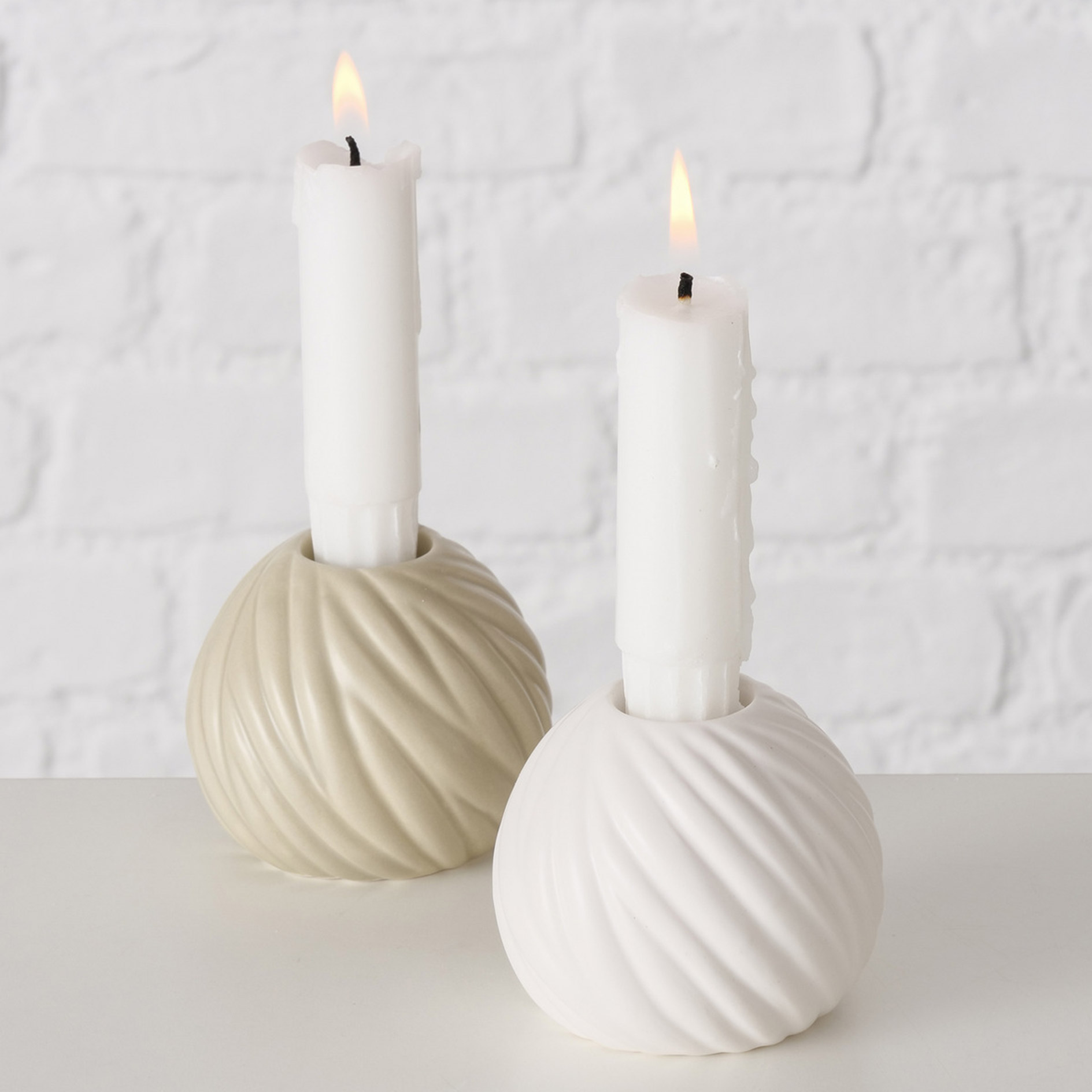 Kerzenleuchter - weiß oder creme - sortiert - 6 cm hoch