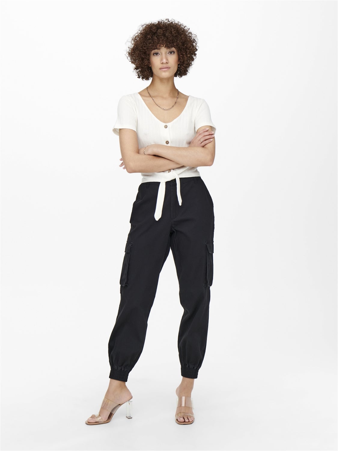 ONLBETSY-ALVA Mittlere Taille Komfort Fit Cargo-Hose Black