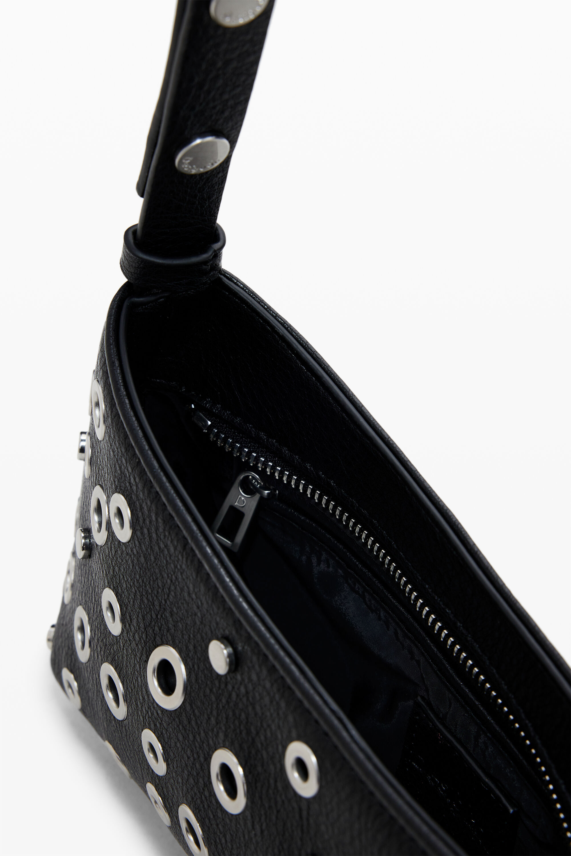Bolso bandolera tachuelas