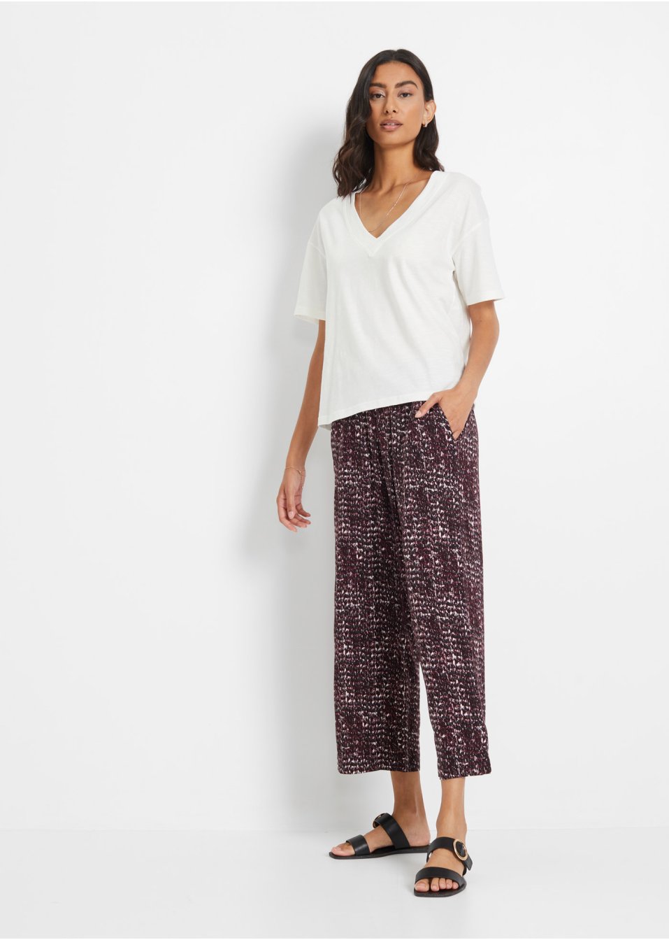 T-shirt avec décolleté en V plongeant