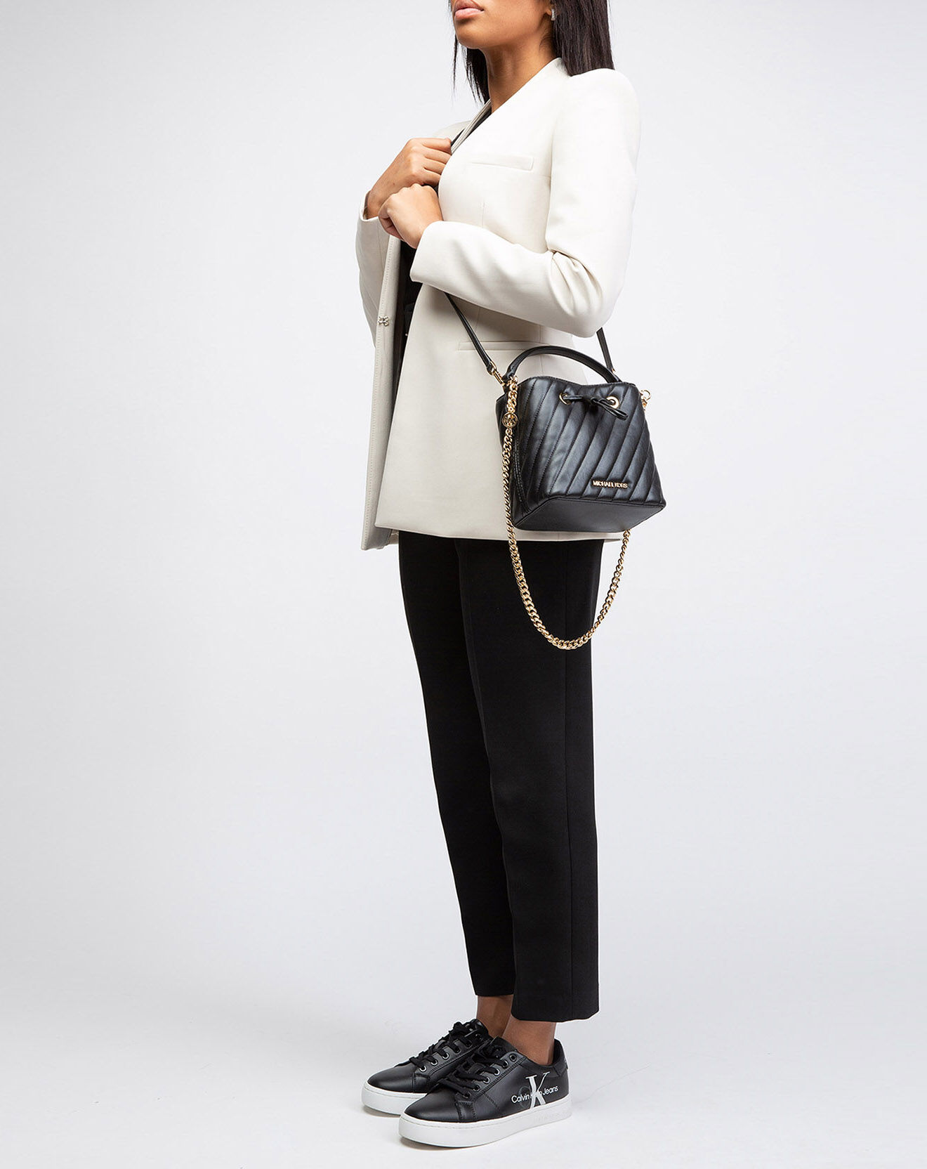Michael Kors Sac seau Suri noir - 19x17x10.5 cm