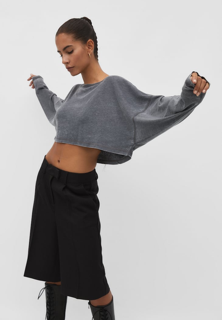 Camiseta cropped oversized