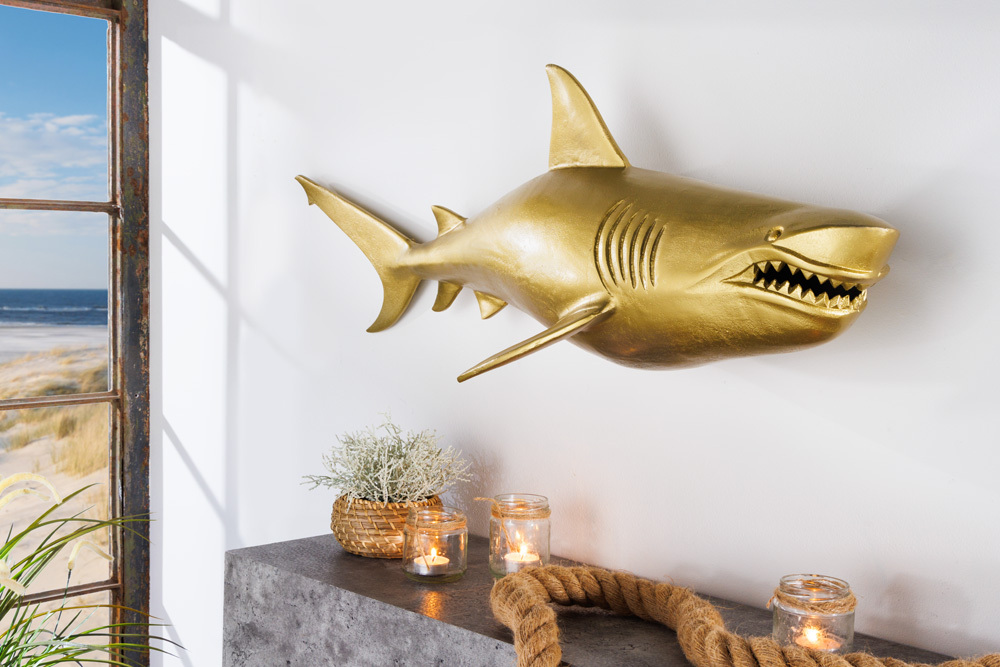 Maritime Wanddekoration HAI 105cm gold rechts Metall handmade Haifisch Design Skulptur