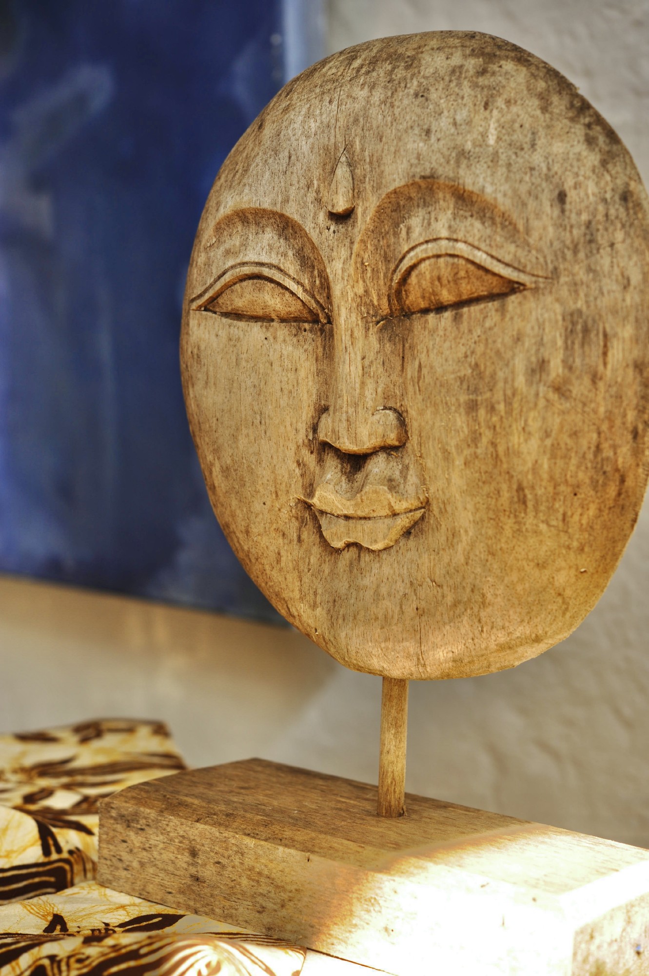 Buddha-Gesicht auf Ständer, natur, H 40 cm, B 24 cm, T 14 cm von fischer's lagerhaus