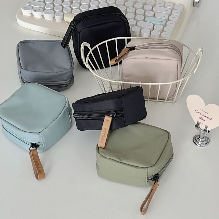 ZenlyHabit - Eenvoudig nylon maandverband / make-uptasje