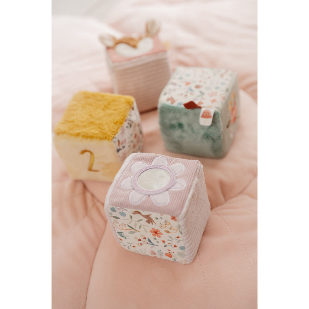 Køb Little Dutch Fairy Garden Pink Plys Terninger