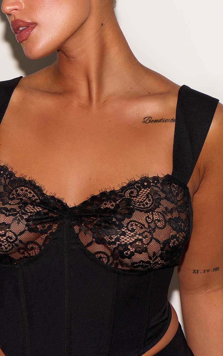 Noir Haut Corset Grande Taille Avec Bordure En Dentelle