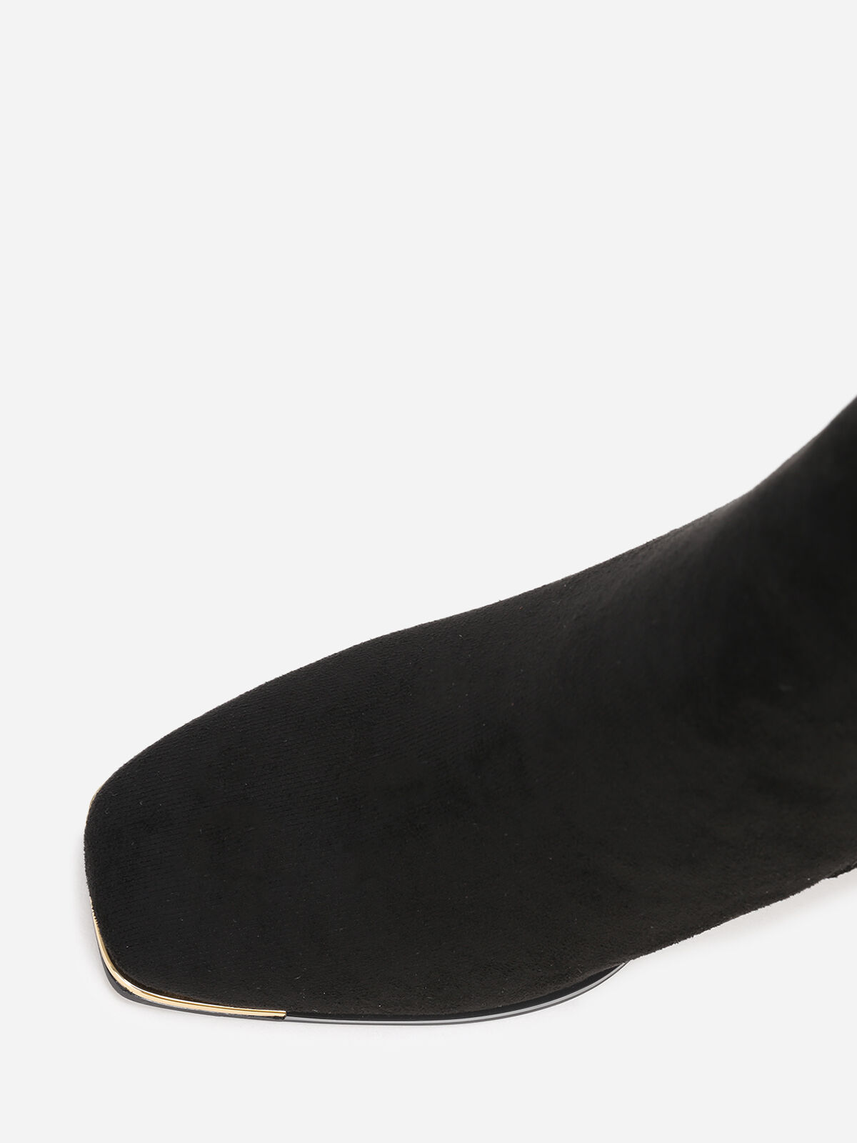 Bottines carrées en suédine à détail doré- Noir