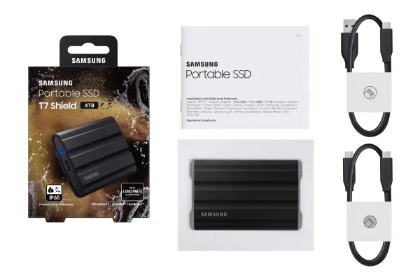 Samsung T7 Shield MU-PE4T0S - SSD - krypteret - 4 TB - ekstern (bærbar) - USB 3.2 Gen 2 (USB-C stikforbindelse) - 256-bit AES - sort