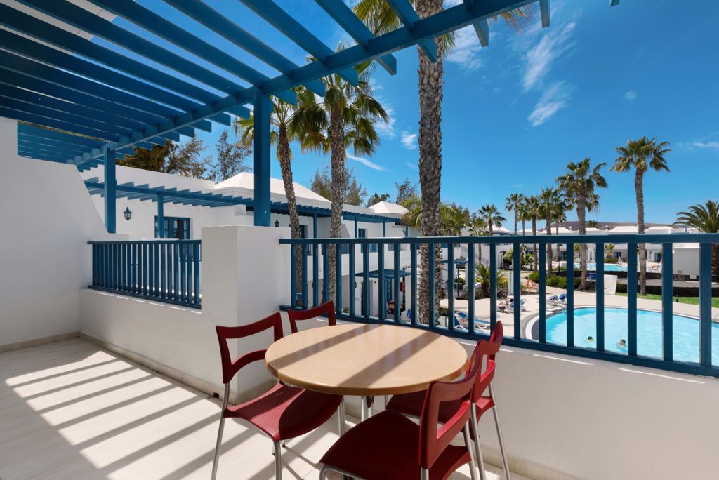 THB Tropical Island Logies - Hotel