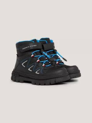 Botas de cano curto impermeáveis com cadarço