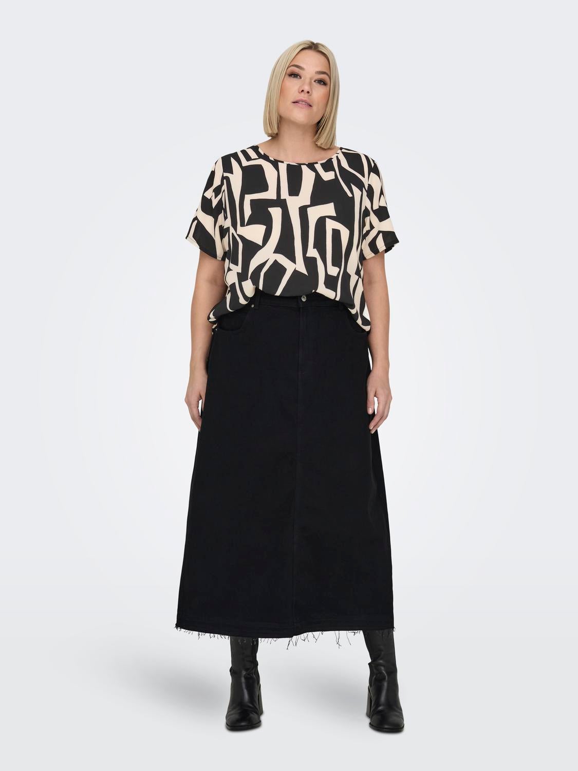 CARVICA Top Black