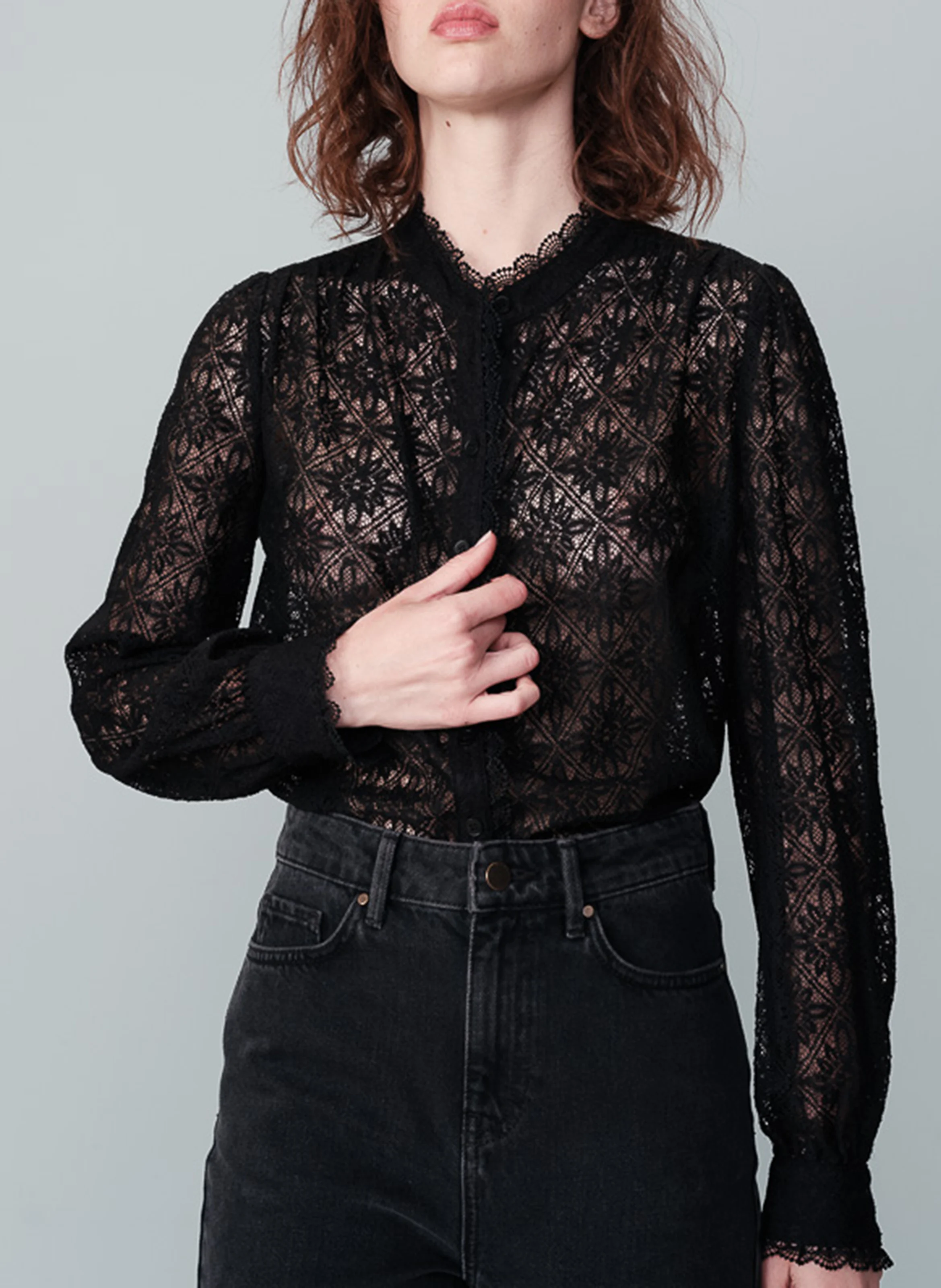 NORA - Blouse droite en dentelle | Noir