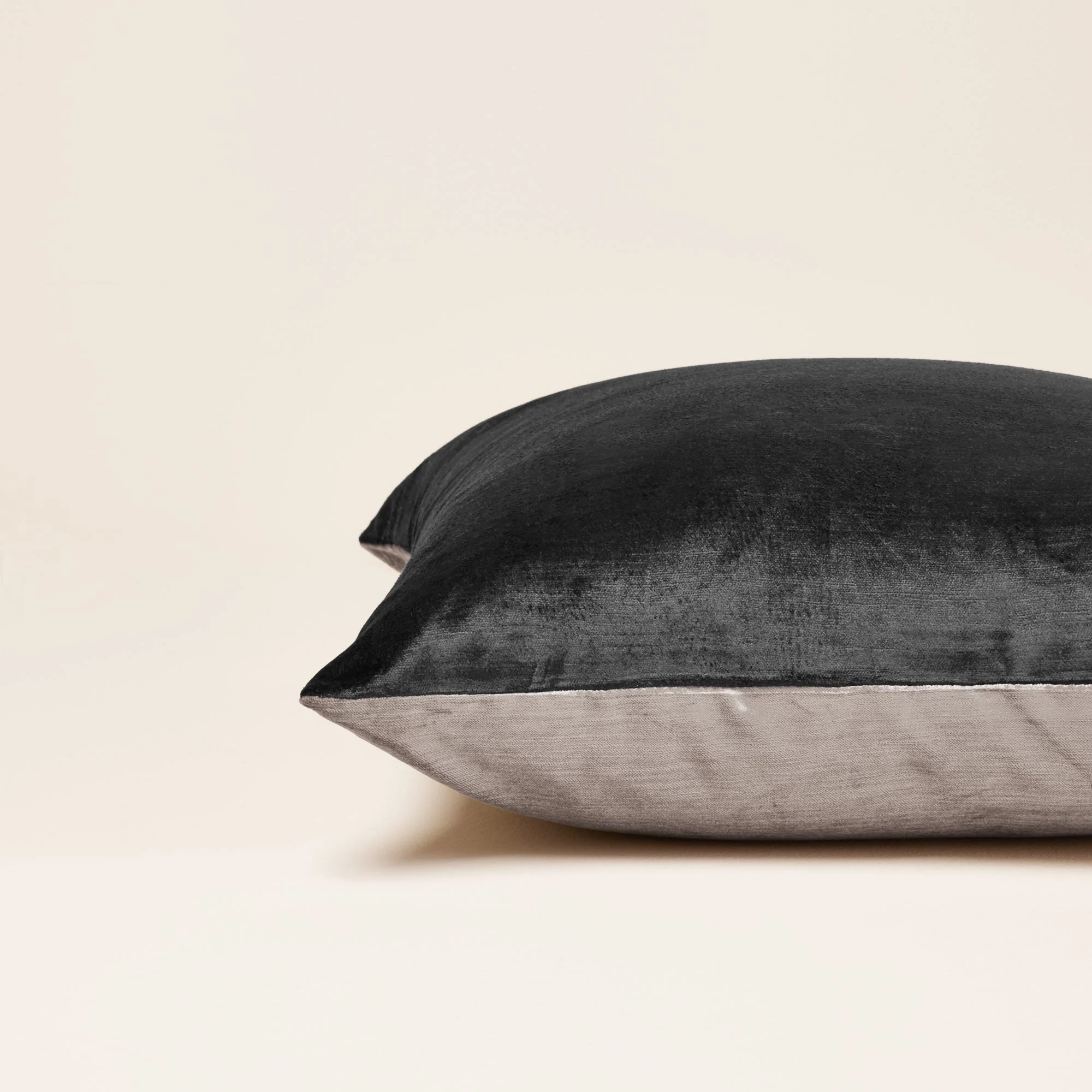 CASTIGLIONE - Housse de coussin | Noir