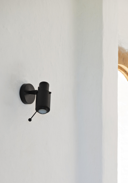 DCW éditions Biny Spot wandlamp LED zonder switch mat zwart