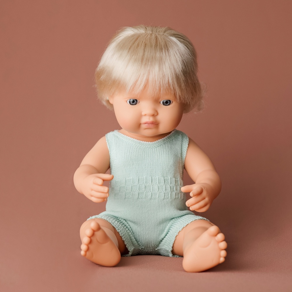 Miniland Lernpuppe Mädchen mit Hörgerät, 38 cm