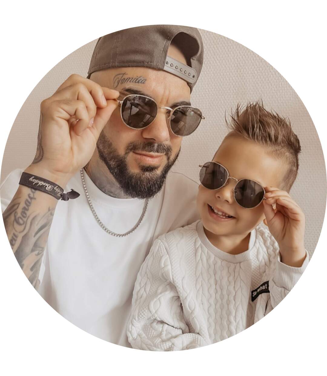 Isotoner Lunettes de soleil mixte adulte fines branches
