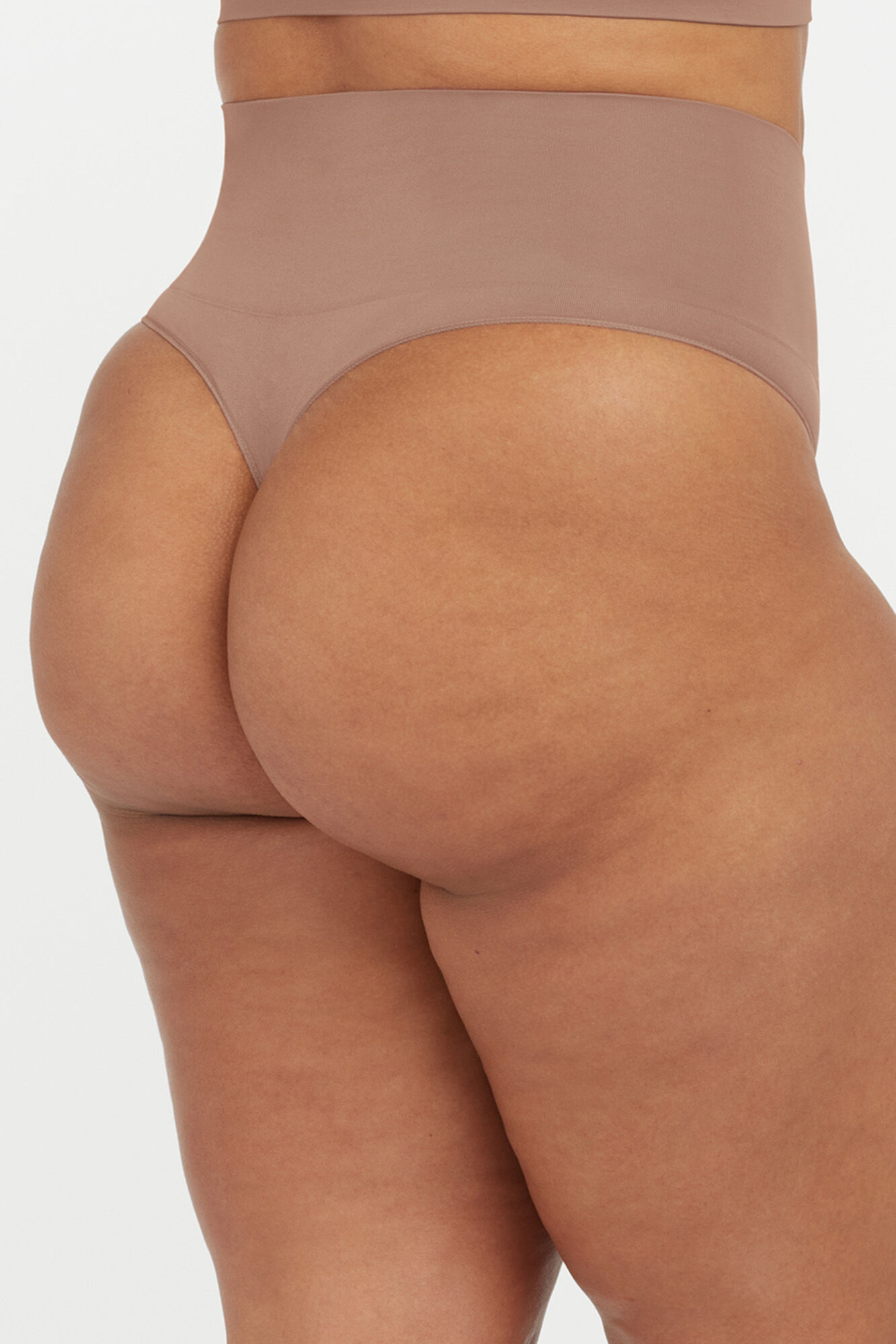 Calcinha fio dental modeladora de cintura alta em nylon reciclado - cor nude
