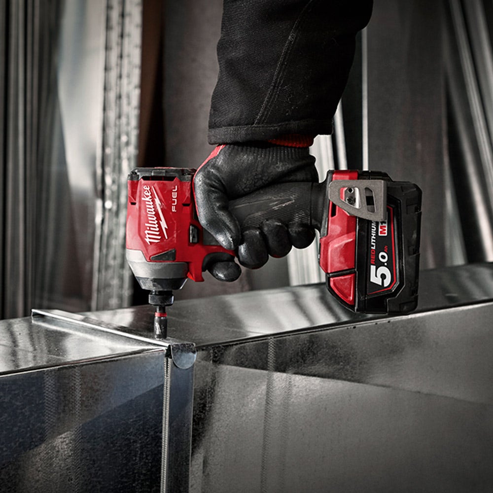 MILWAUKEE 18V Fuel™ 1/4" Hex Impact Driver Skin M18FID2-0