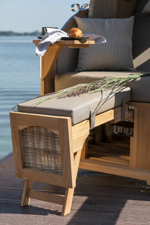 Strandstoel Rantum enkele patrijspoort teak PE schelp design 506