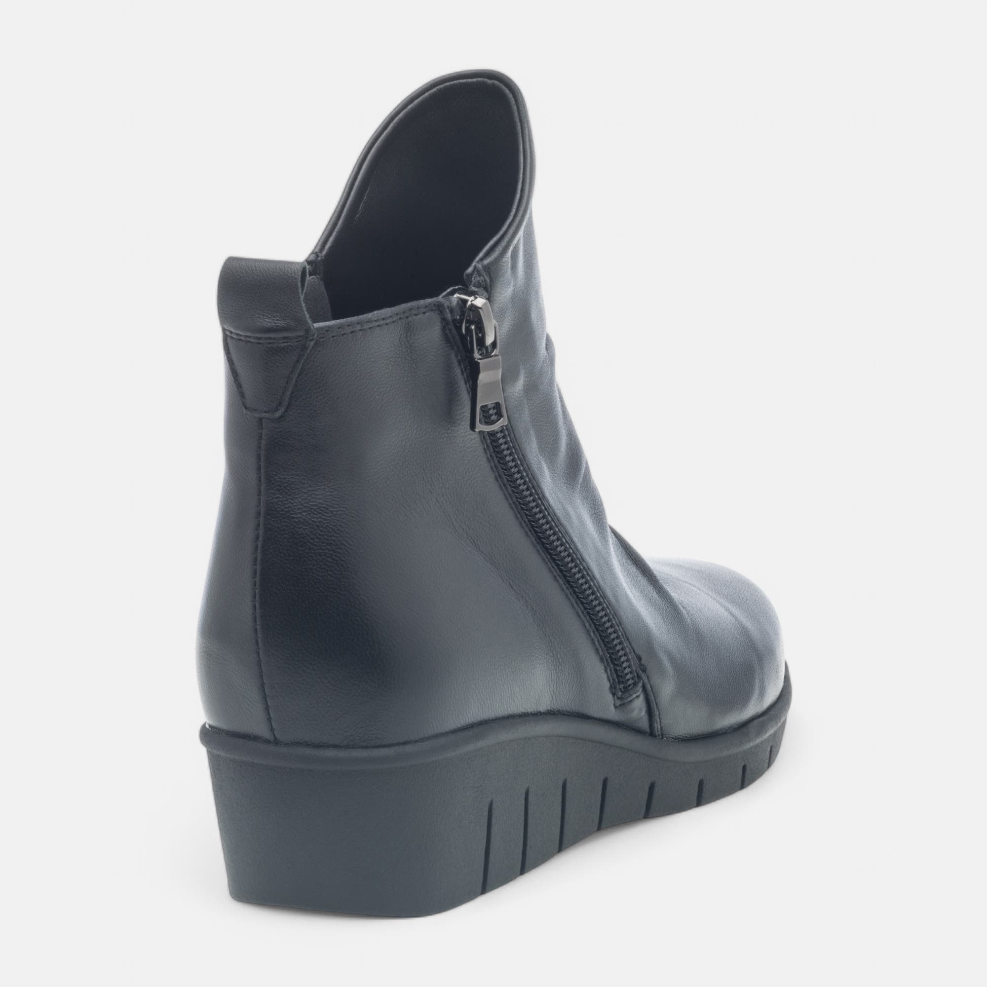 Boots Femme en cuir noir