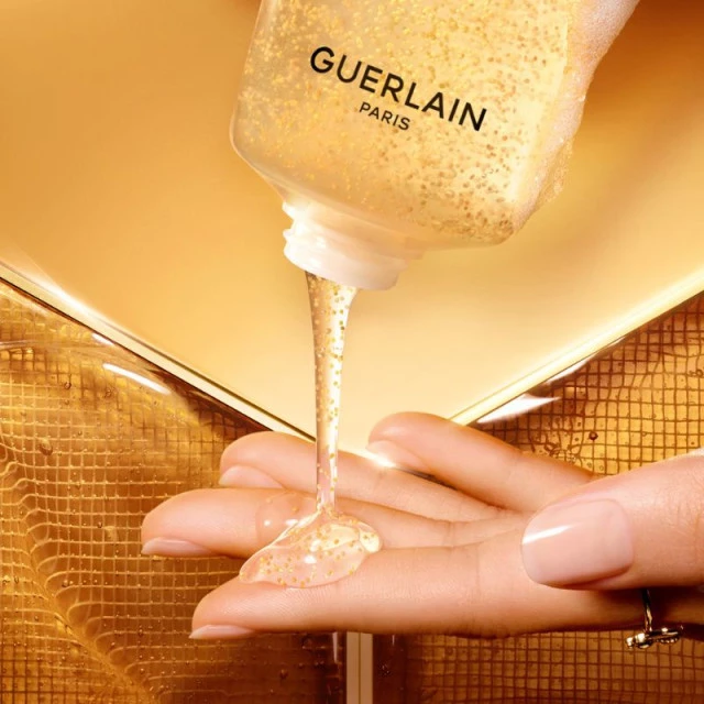 Abeille Royale Soin-en-mousse nettoyant GUERLAIN