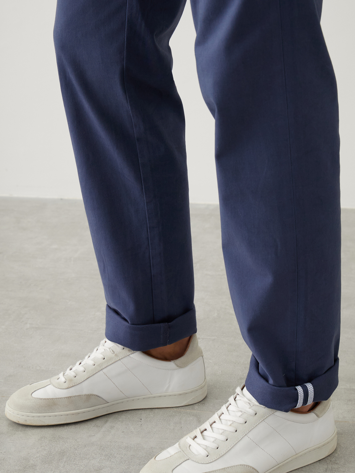 Chino slack skinny en coton stretch uni bleu indigo