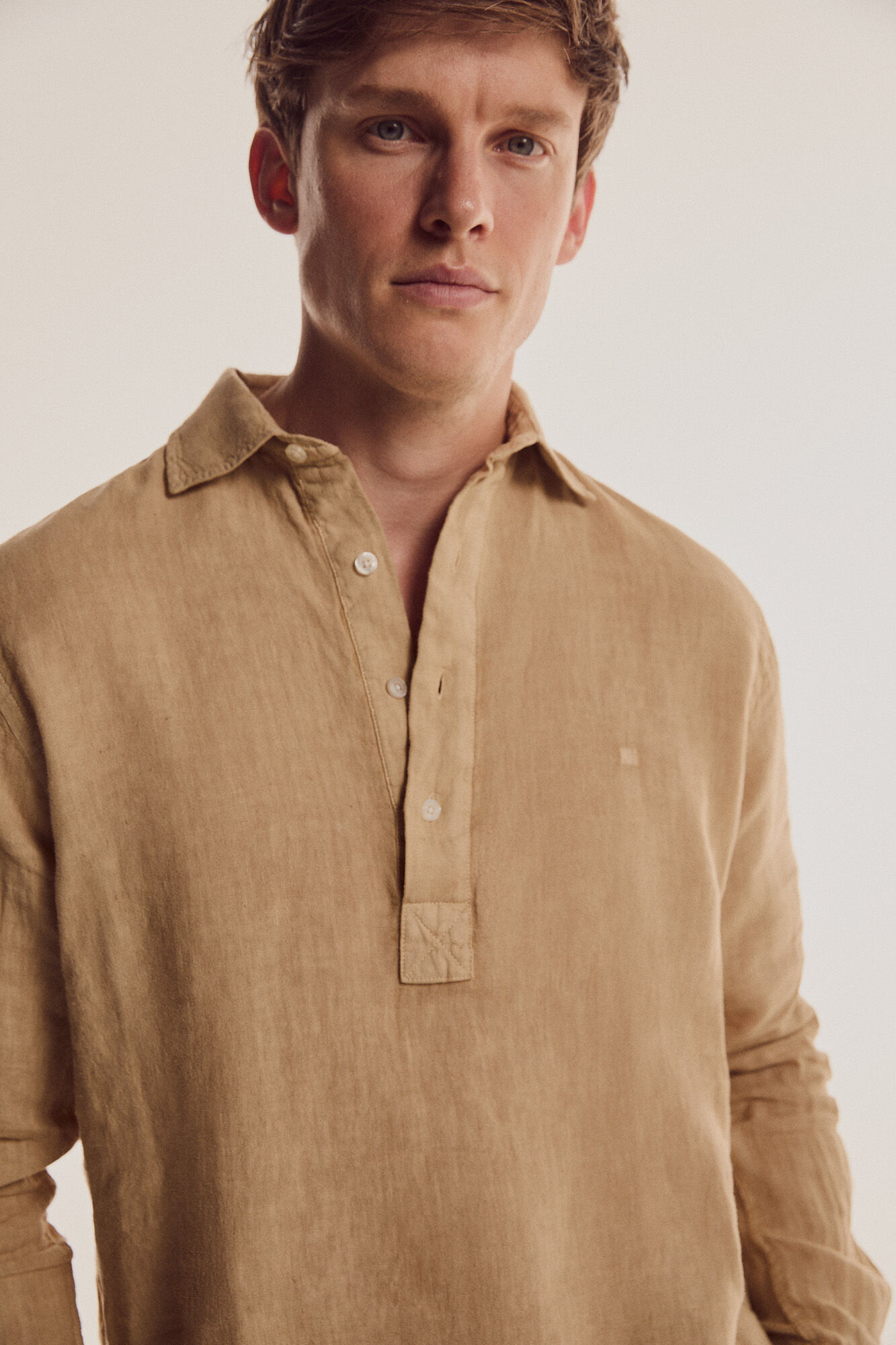 Camisa polo lisa de linho - Bege