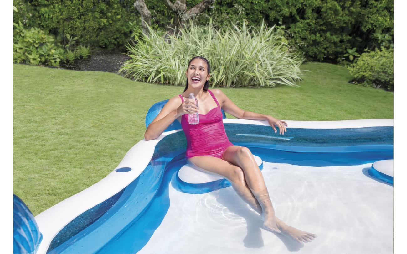 Swim Center Family Lounge Pool