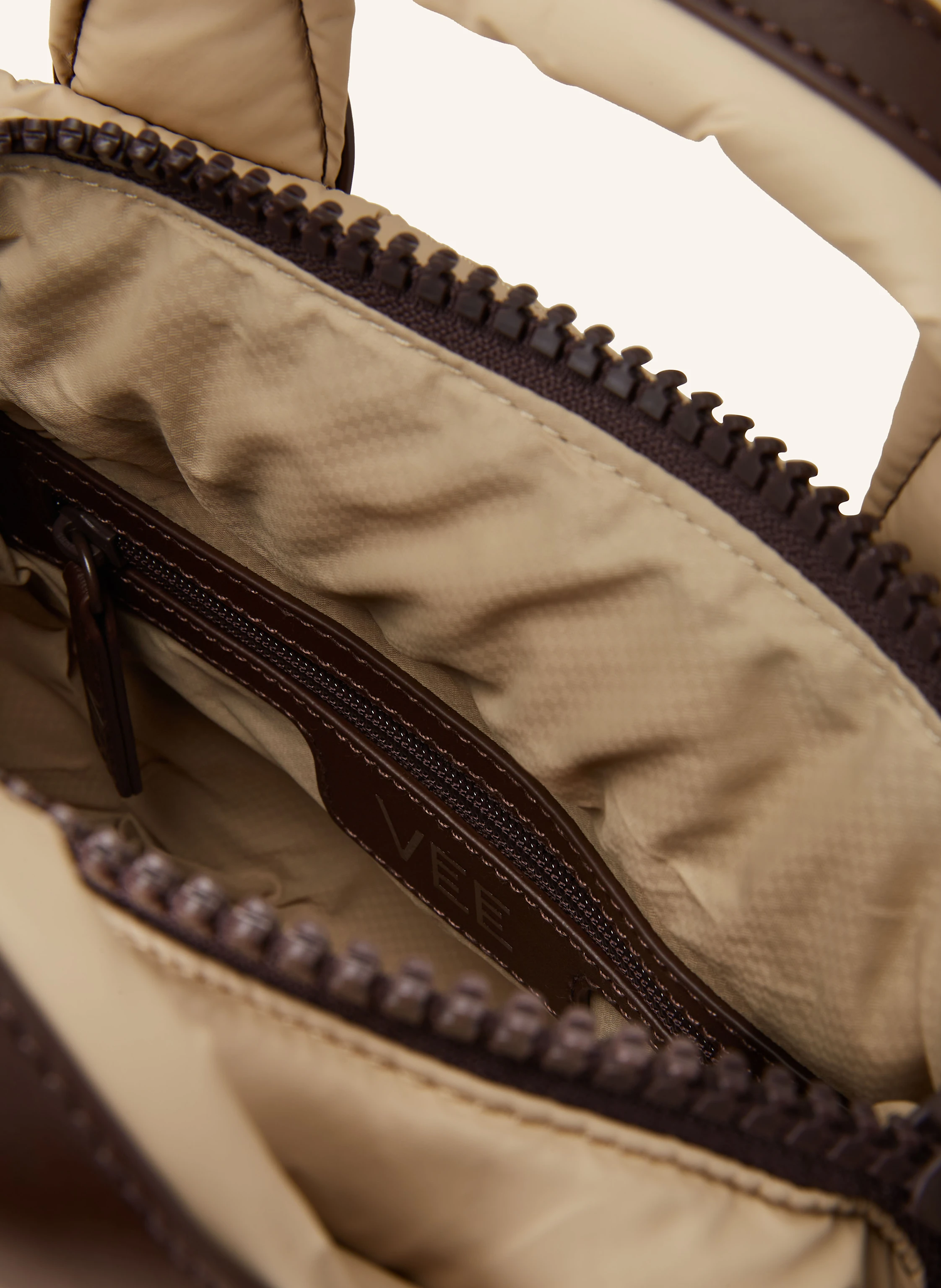 Vee Collective Umhängetasche PORTER MINI TOTE mit Pouch